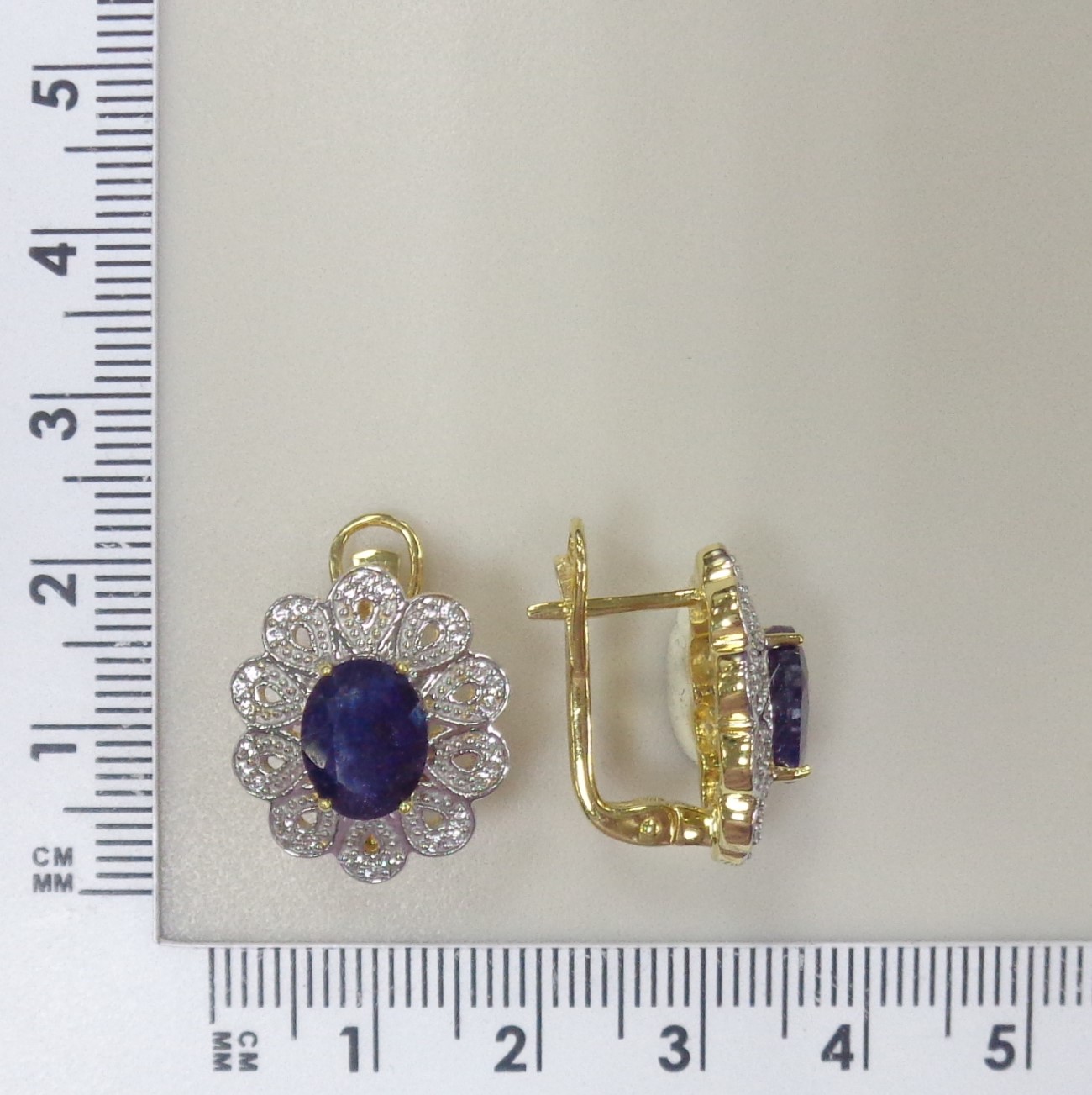 Серебряные серьги с сапфирами "Цветы"